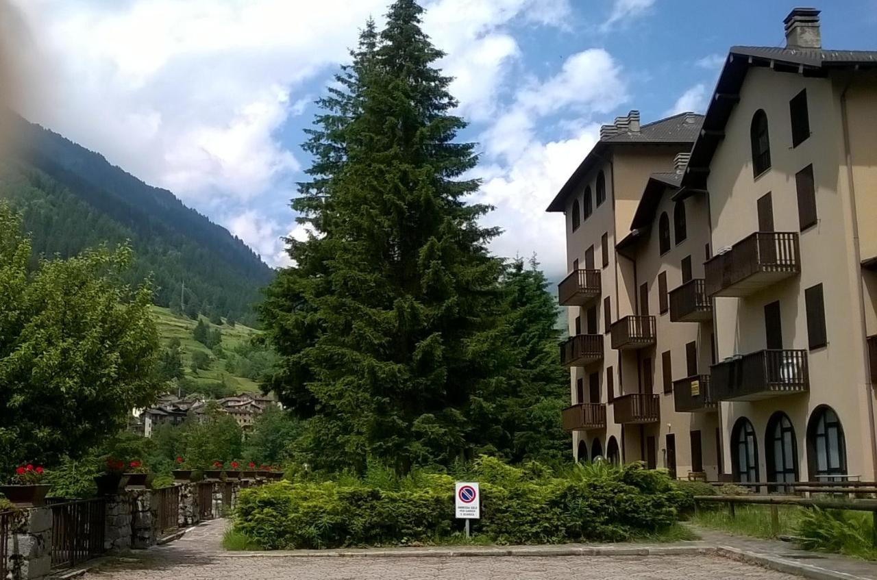 Tettuccio Montesole Aparthotel Ponte Di Legno Eksteriør bilde